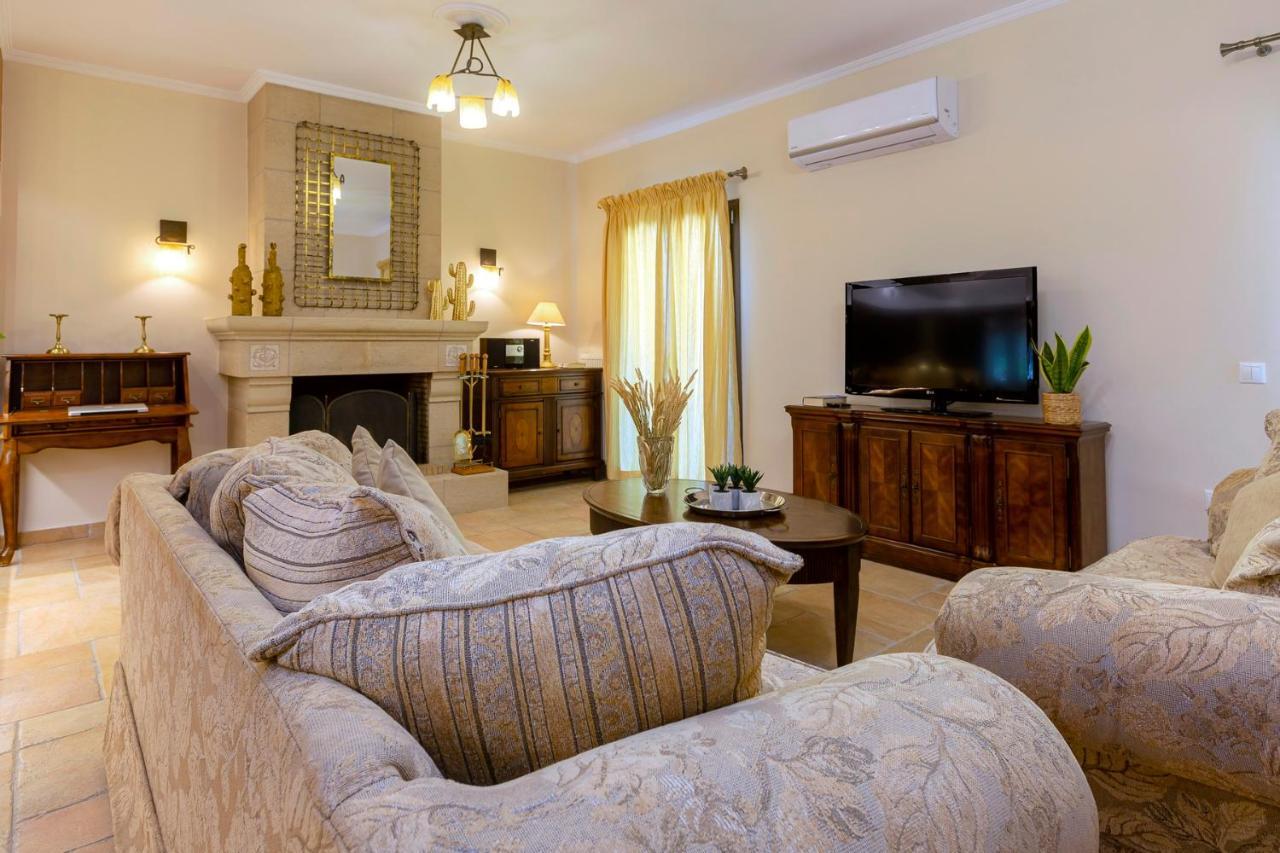 Solaris Methea- Luxury Central Villa By The Castle Кассиопи Экстерьер фото