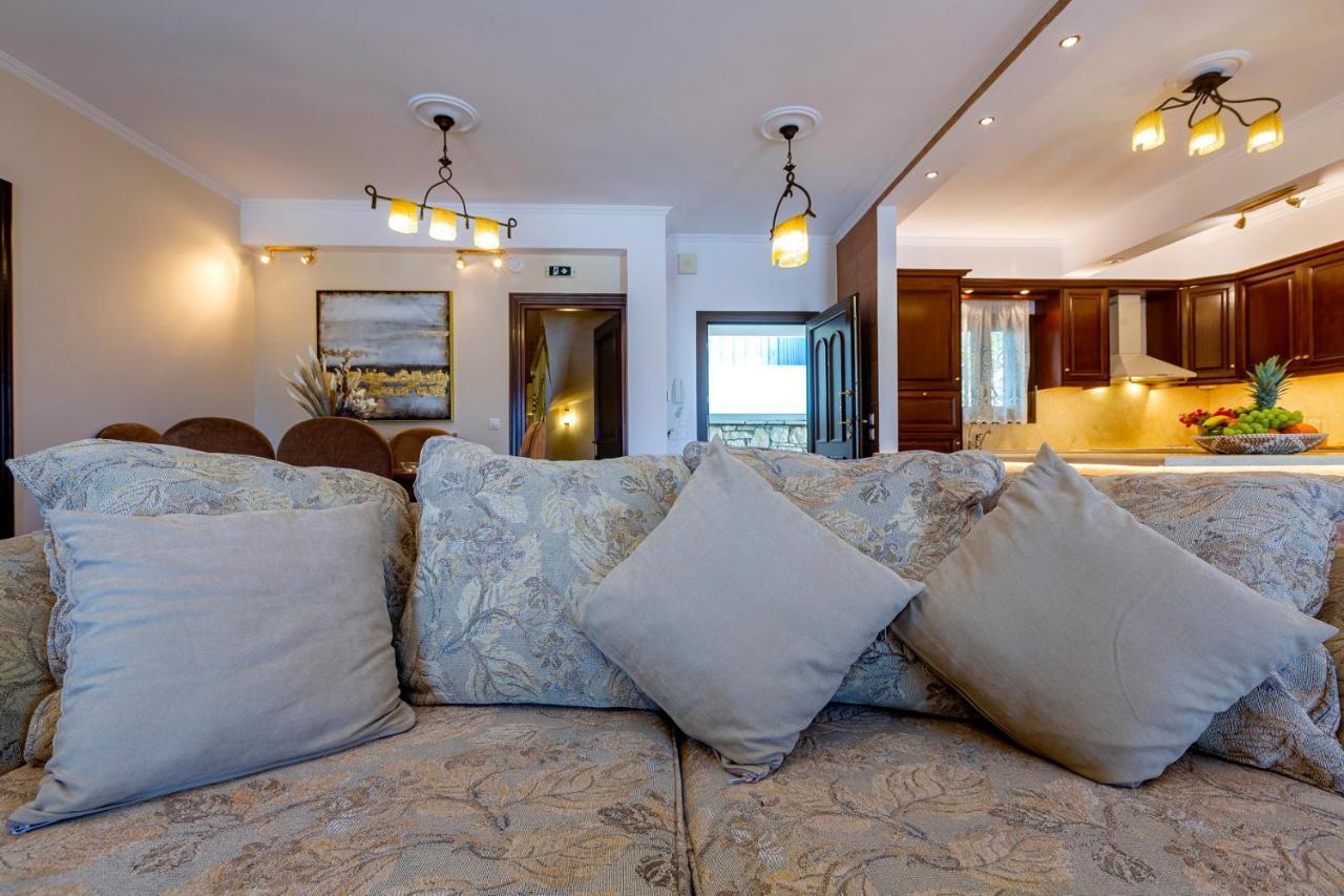 Solaris Methea- Luxury Central Villa By The Castle Кассиопи Экстерьер фото